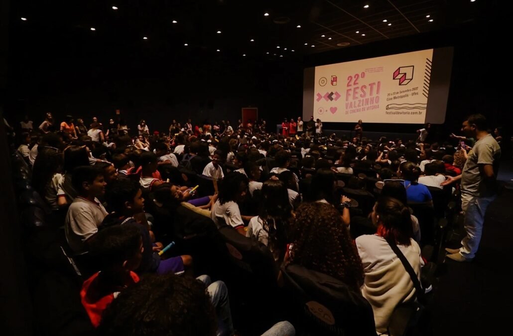 Últimas horas para inscrever o seu filme no 26º Festivalzinho de Cinema de Vitória. Saiba como participar